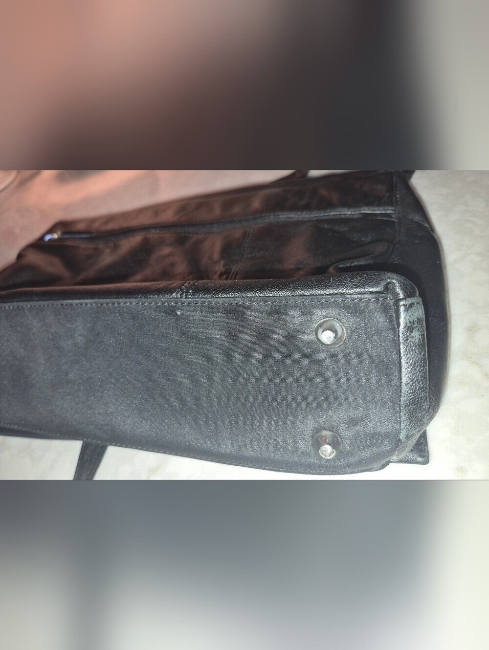 Wilson's Leather Pelle Studio Messenger Bag, Shoulder Bag - Picture 4 of 9
